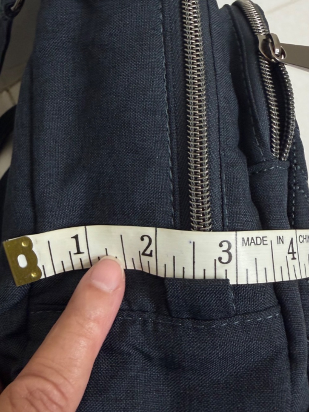 Lug Ranger Crossbody Bag - Picture 5 of 9